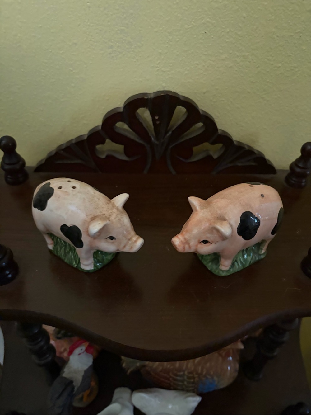 Pig Salt and Pepper Shakers - Pink with Black Spots